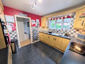 Photo 6- click for photo gallery